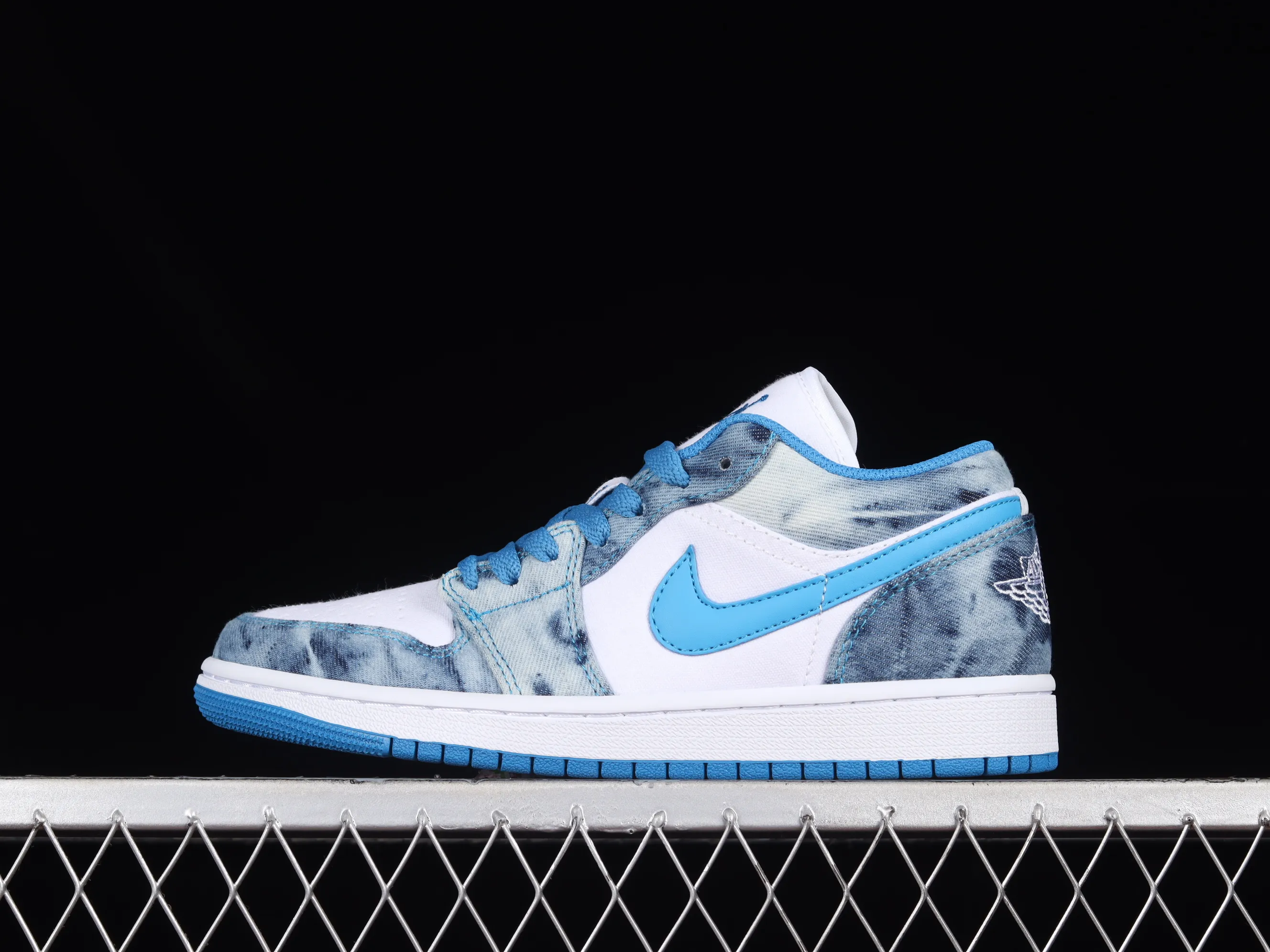All categories Air Jordan Jordan series basketball shoes Air Jordan 1 Low Z version Air Jordan 1 Low "Washed Denim" AJ1 Joe 1 navy washed denim low-top casual sneakers DM8947-100